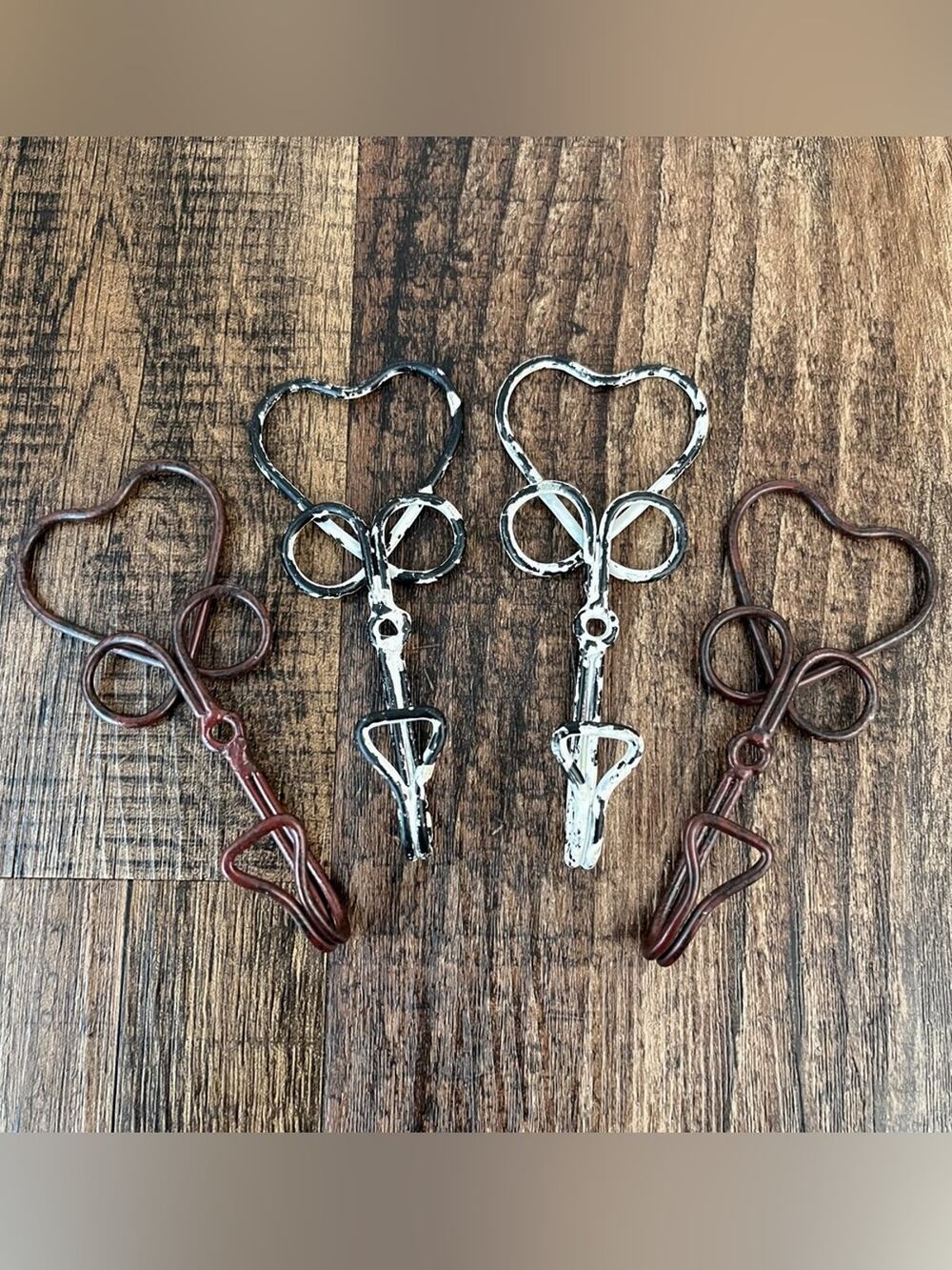 Shabby Chic Heart Wall Hooks Holders Chippy Country Wall Decor Small White Brown